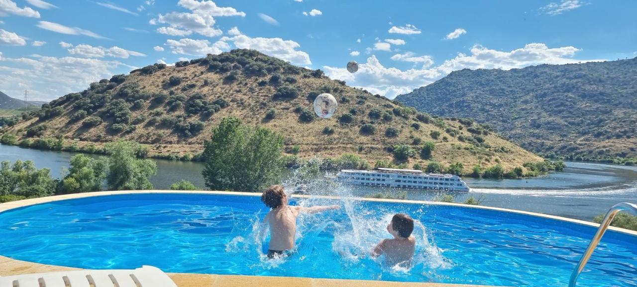 Гостевой дом Olhares Do Douro Торри-ди-Монкорву Экстерьер фото