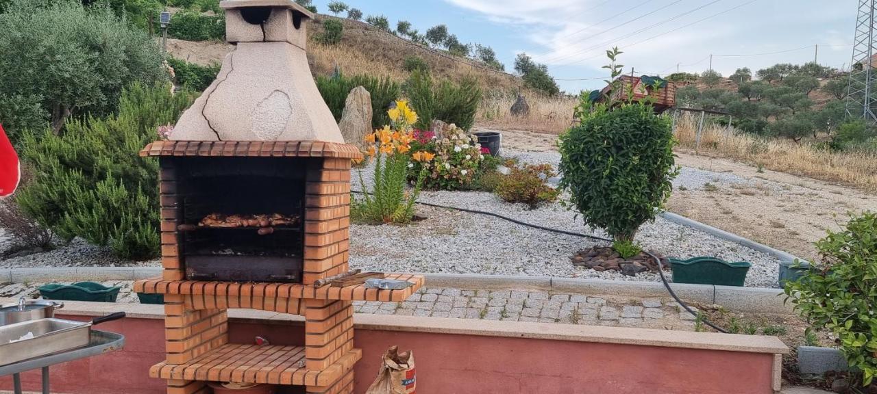 Гостевой дом Olhares Do Douro Торри-ди-Монкорву Экстерьер фото