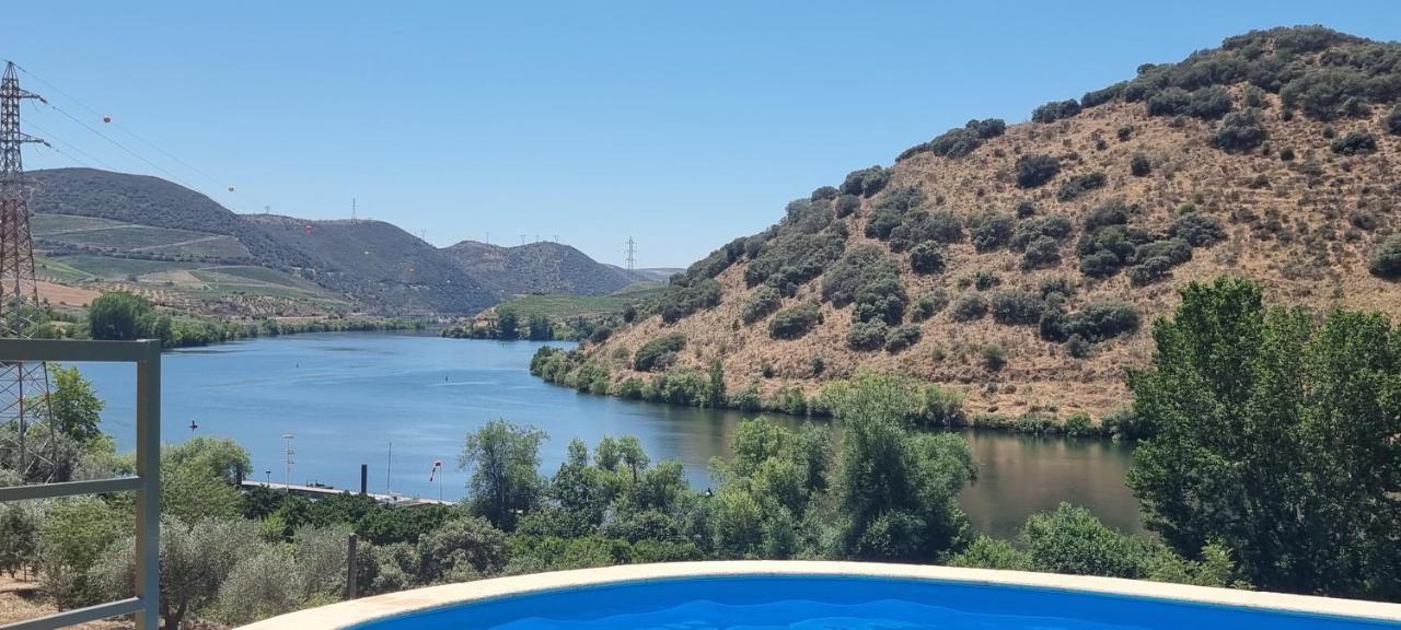Гостевой дом Olhares Do Douro Торри-ди-Монкорву Экстерьер фото